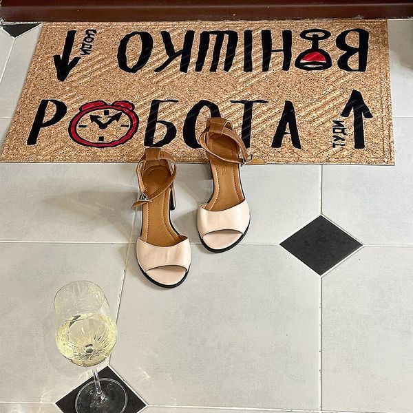 Придверний килимок з принтом з принтом &laquo;Вінішко Робота&raquo; з декоративним друком, 45&times;75&times;0.4 см KOV_20S017 фото
